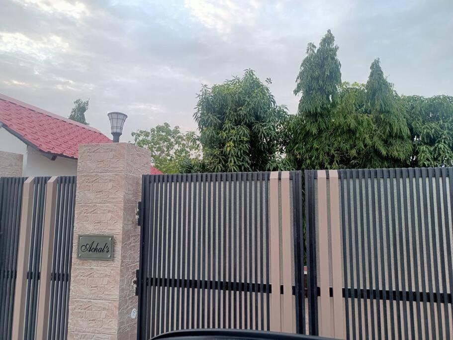 Willa Achal Farm जंगल में मंगल Gurgaon Zewnętrze zdjęcie
